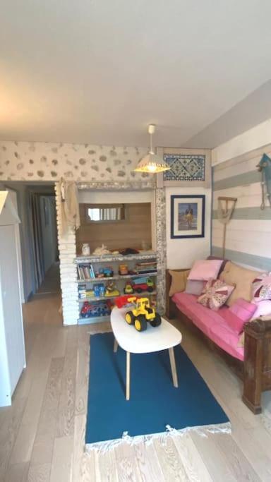 Appartement Sur Le Port, 105M Rez De Jardin Avec Parc Privatif Saint-Valery-en-Caux Esterno foto
